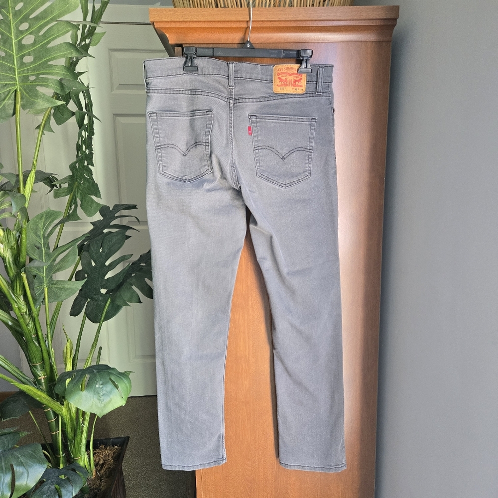 36x32 Levi's Slim Grey Denim Men's Jeans - Picture 2 of 5